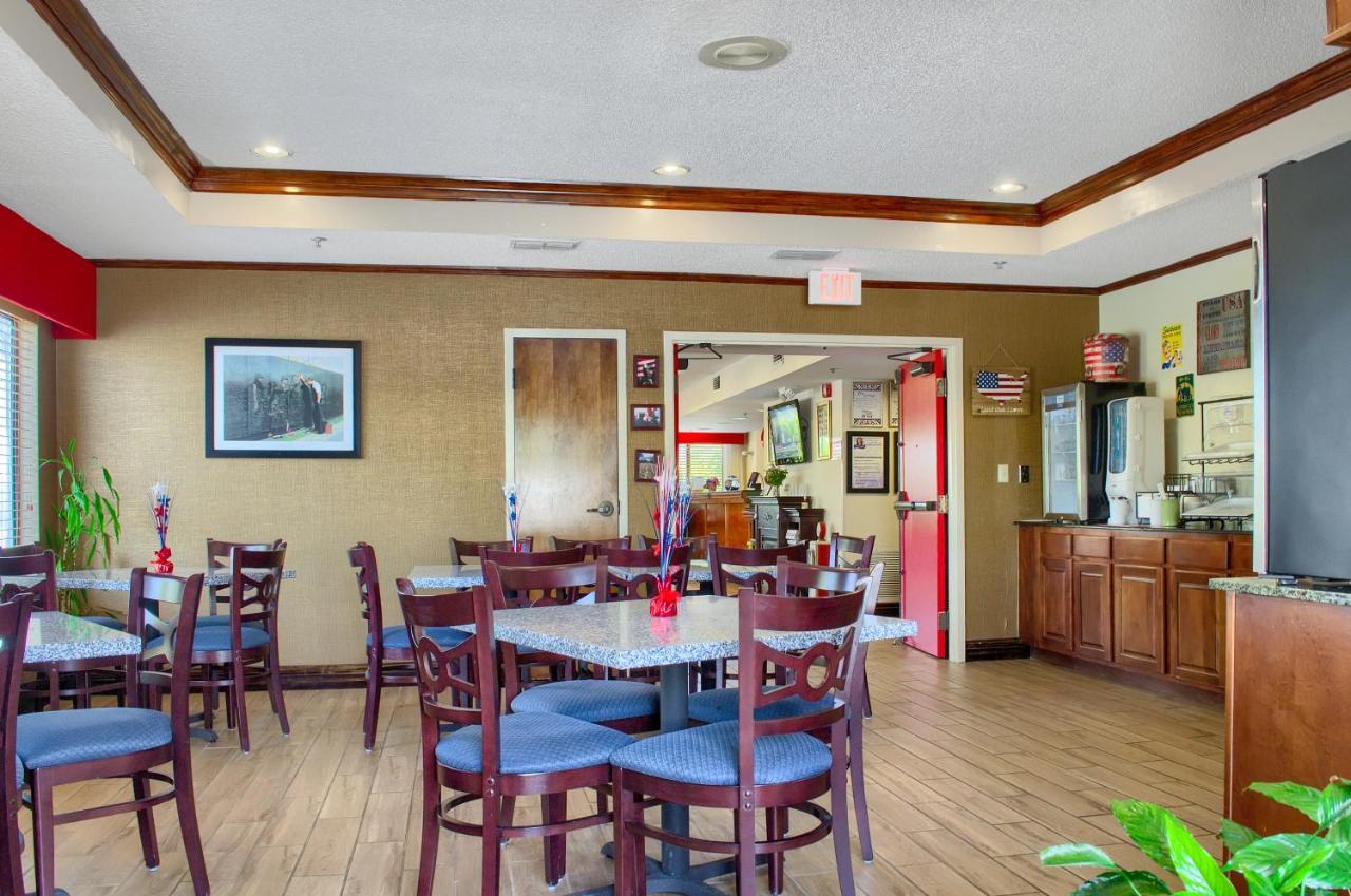 Hometown Inn Thomasville Екстер'єр фото